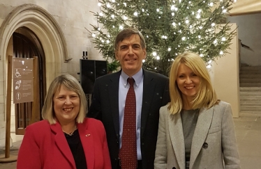 MPs support Christmas Tree collection